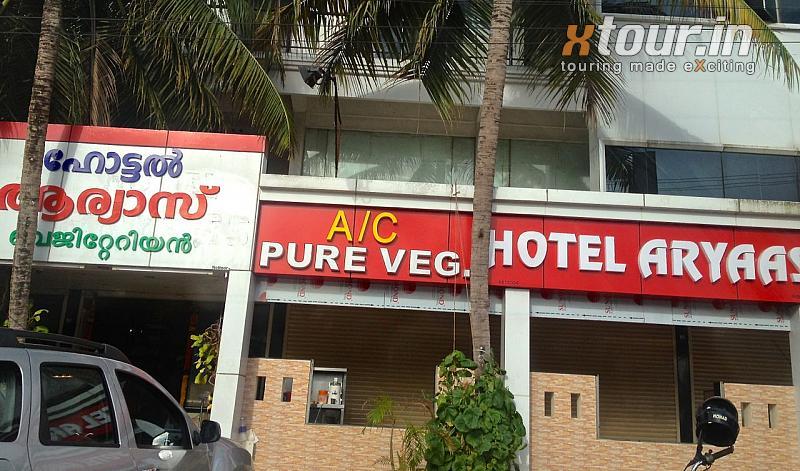 Hotel Aryaas Nettoor NH47 Kochi