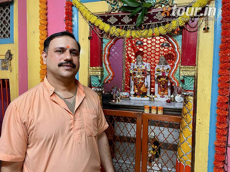 Shri Rishikesh Nandkumar Deokute Trimbakeshwar Laxminarayan Mandir