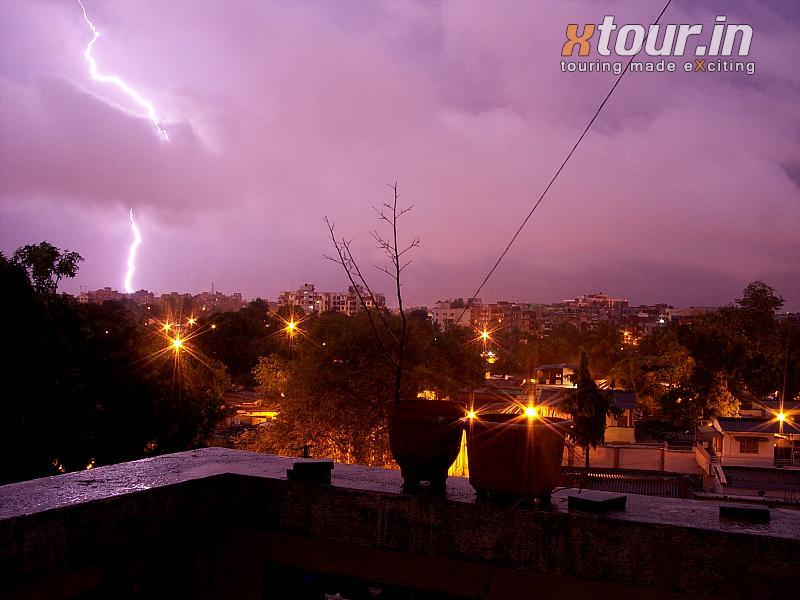 Thunder Light in Ulhasnagar