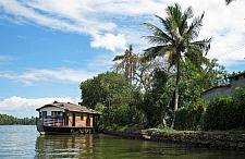 House Boat Alleppey Kerala