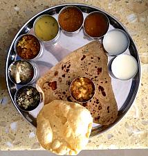 Kerala Meal at Hotel Aryaas at NH47