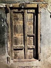 Door-at-Kushavart-Kund